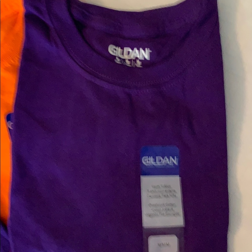 T-Shirts - Picture 2 of 5